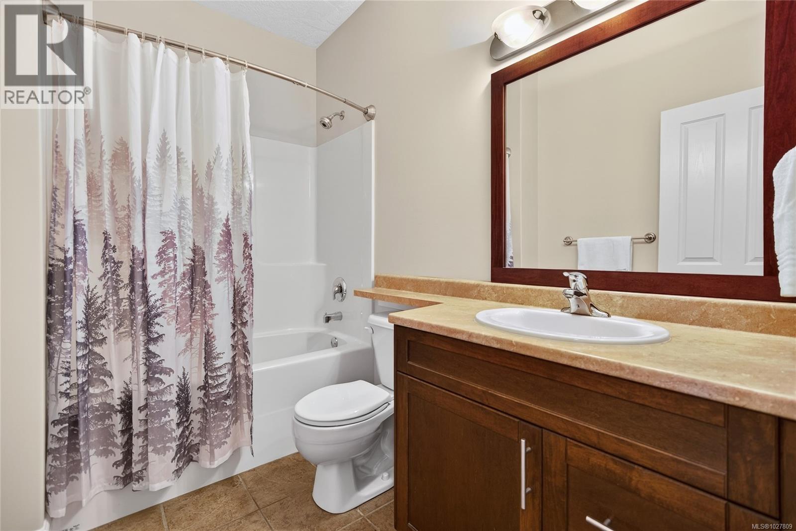 #221 930 BRAIDWOOD RD - 32