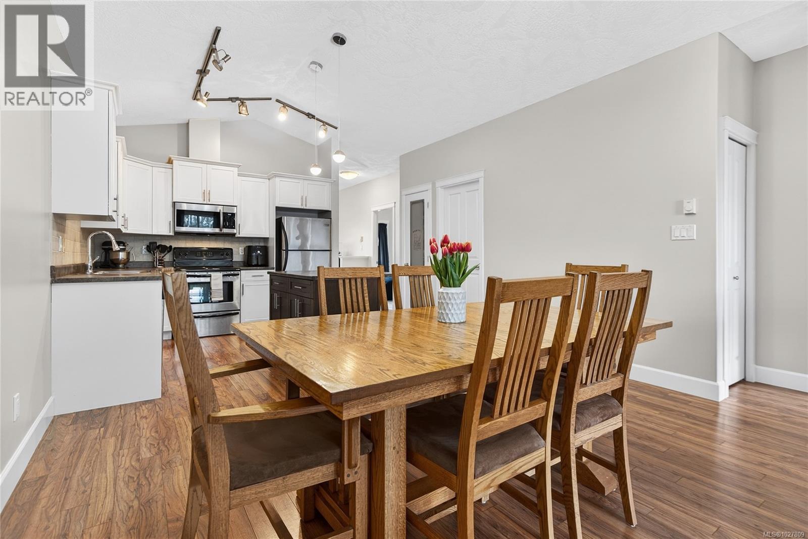 #221 930 BRAIDWOOD RD - 13