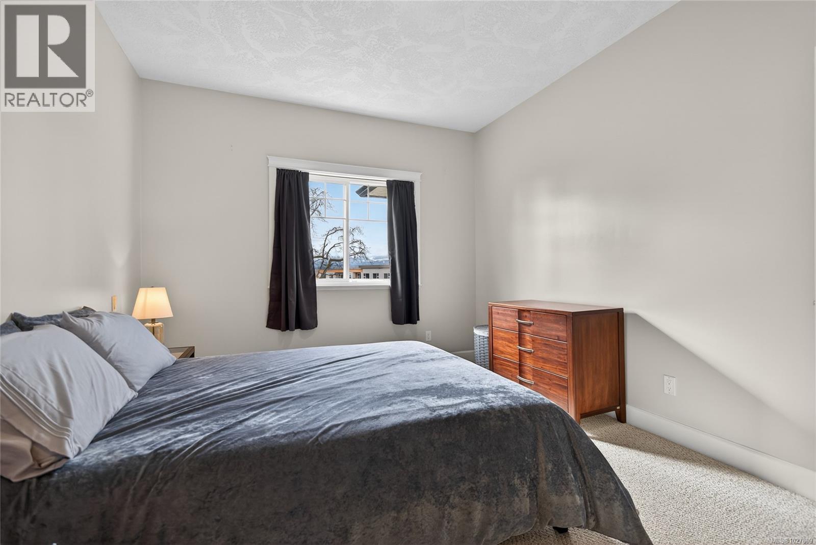 #221 930 BRAIDWOOD RD - 26