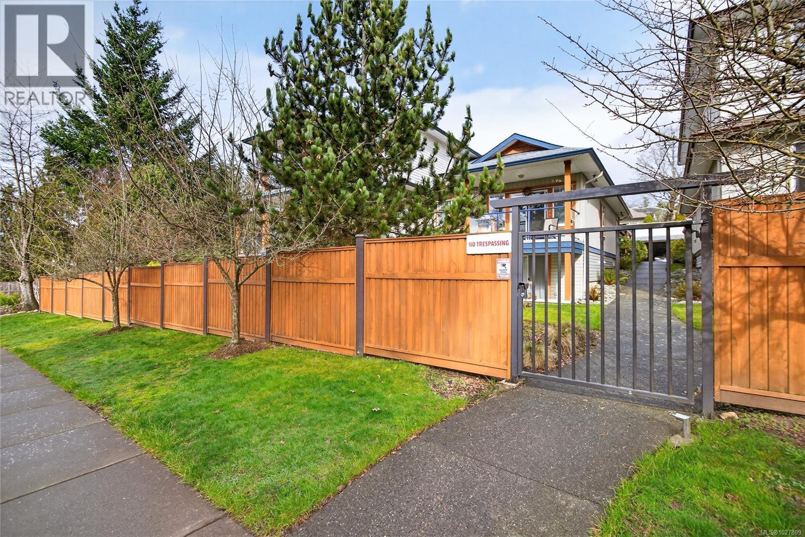 #221 930 BRAIDWOOD RD - 49