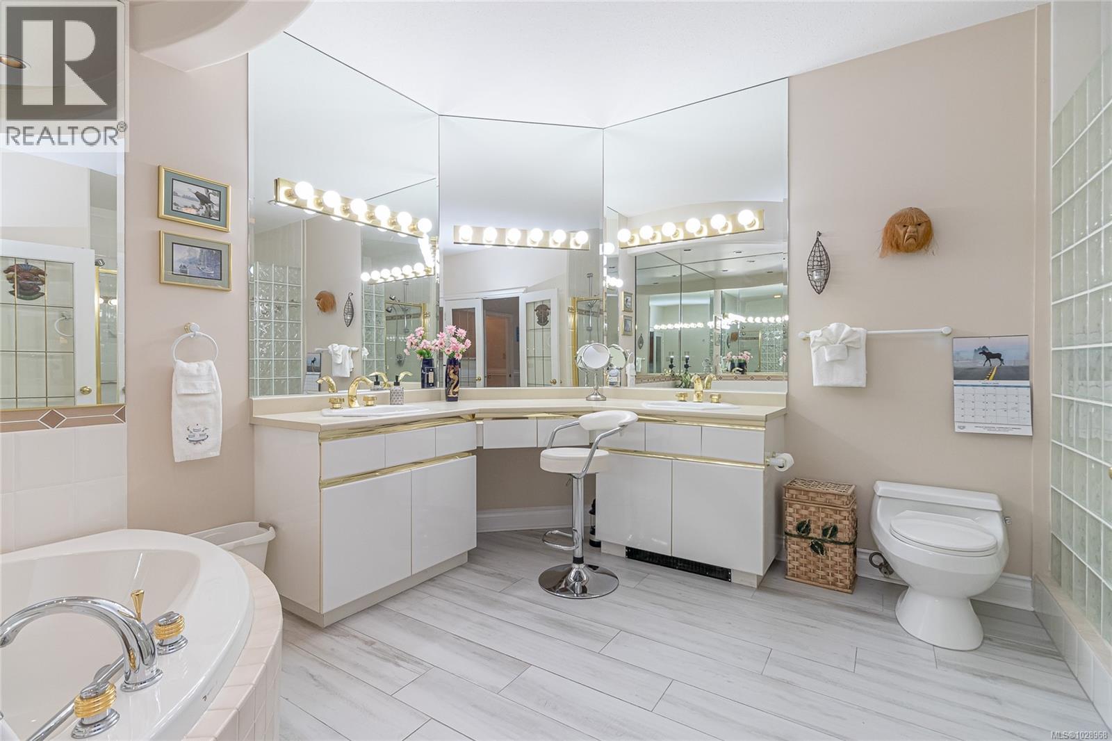 #4 1600 BRYNMARL RD - 31