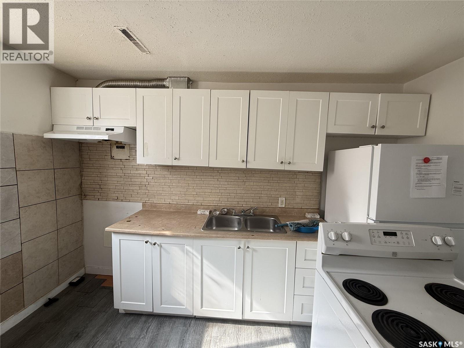 3820 RETALLACK STREET - 16