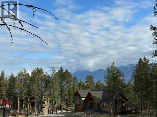 2520 Cobblestone Circle, Invermere