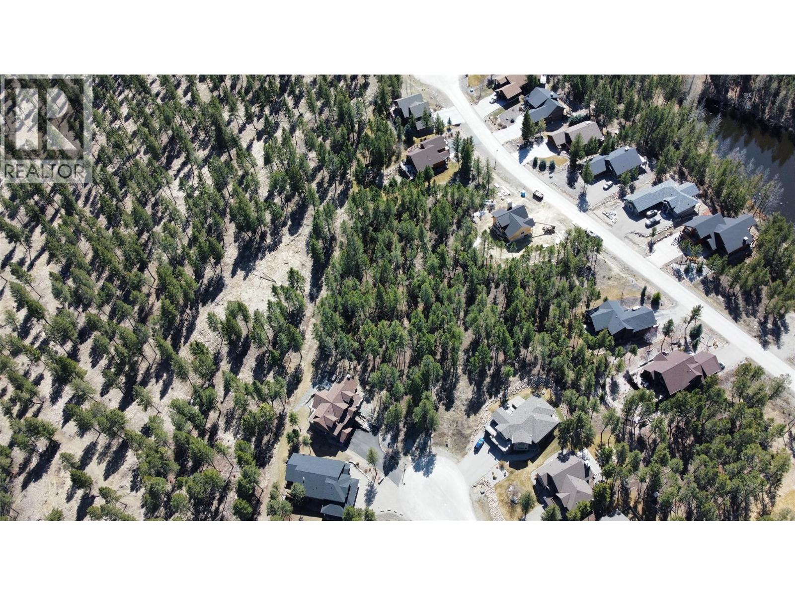 2520 Cobblestone Circle, Invermere