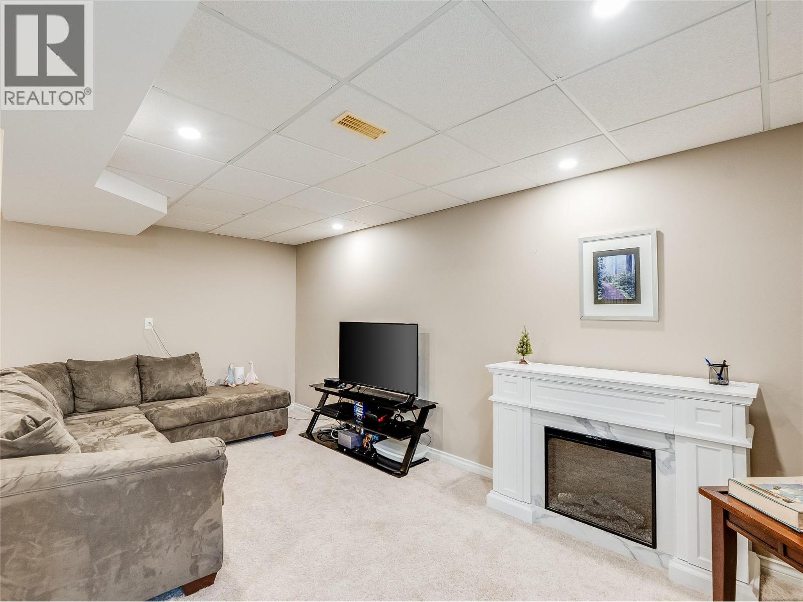 1479 37th Street, Castlegar