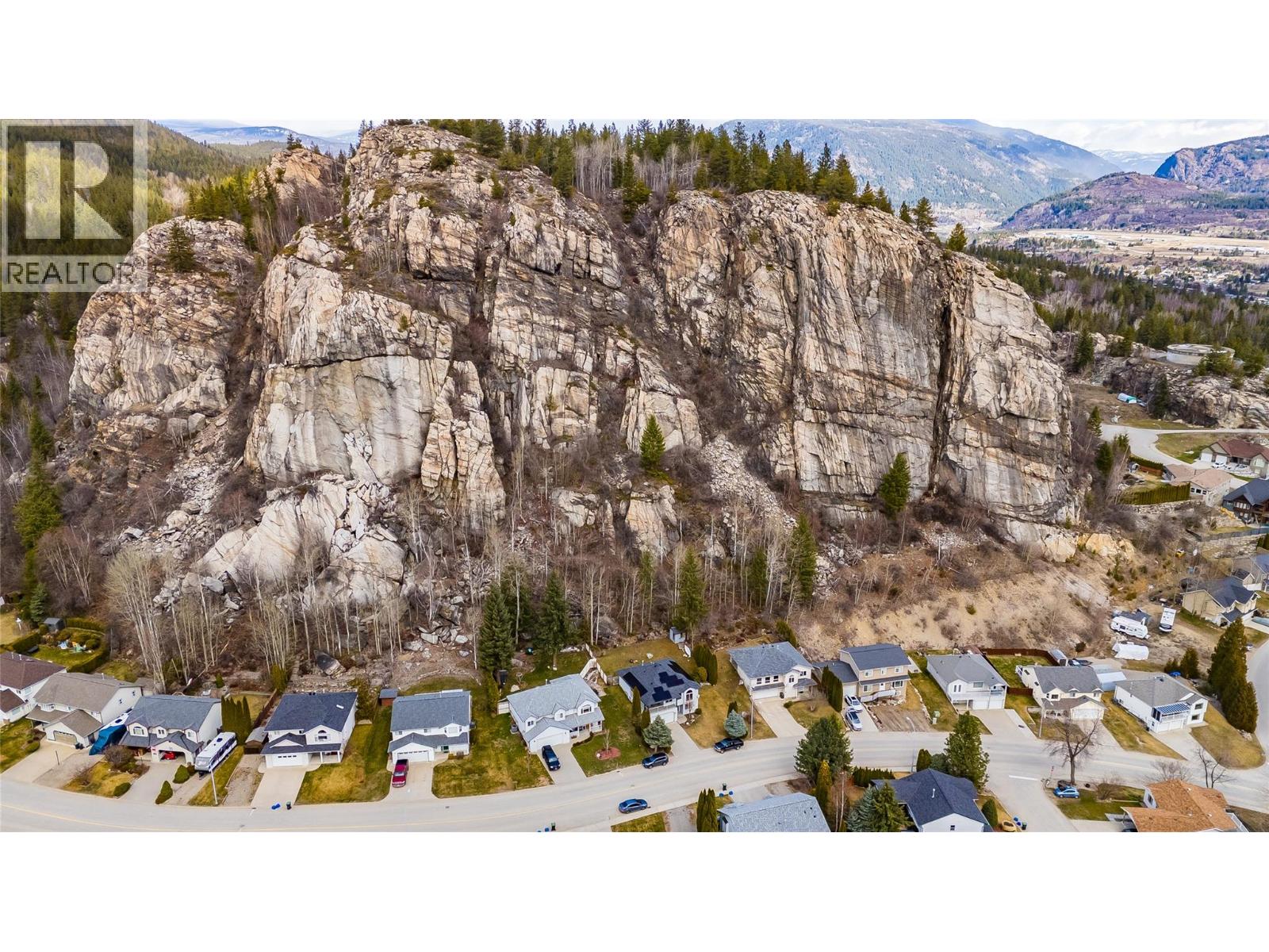 1479 37th Street, Castlegar