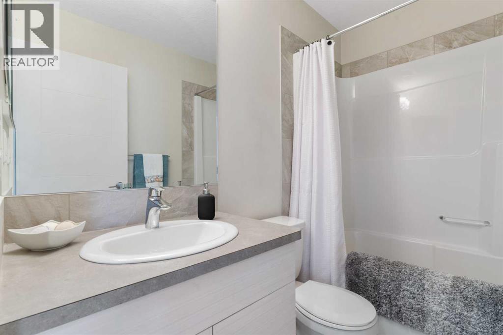 501 River Heights Drive, Cochrane