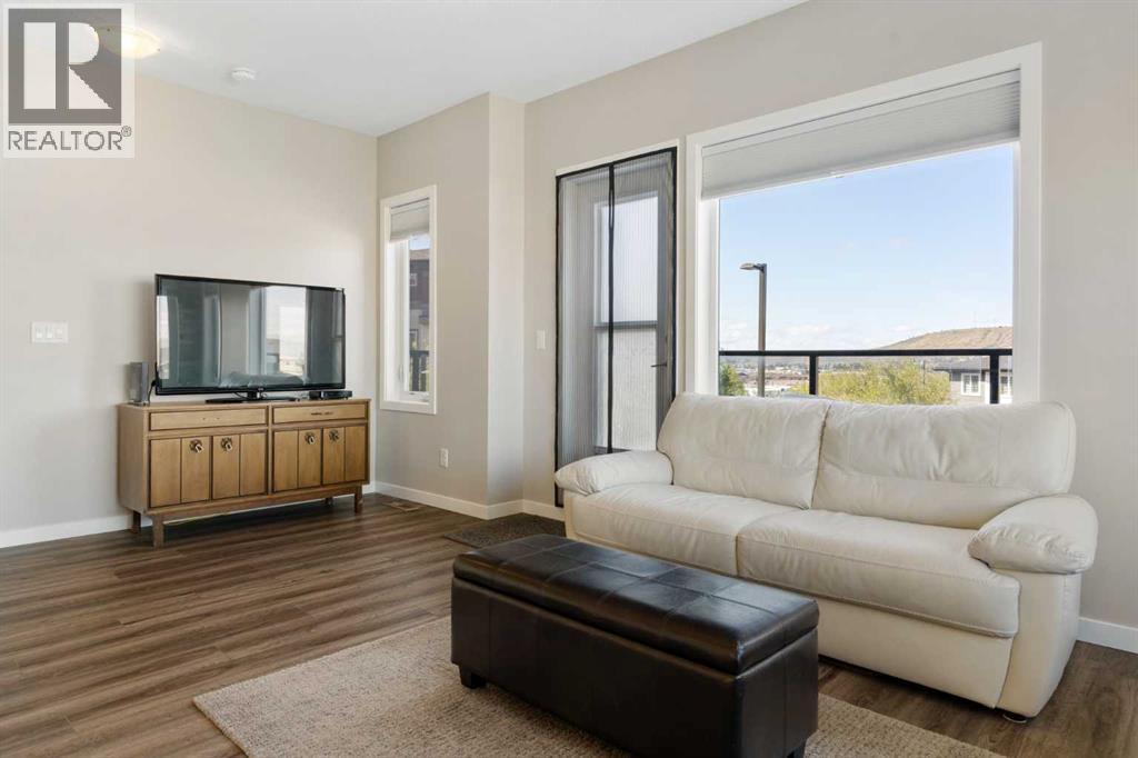 501 River Heights Drive, Cochrane