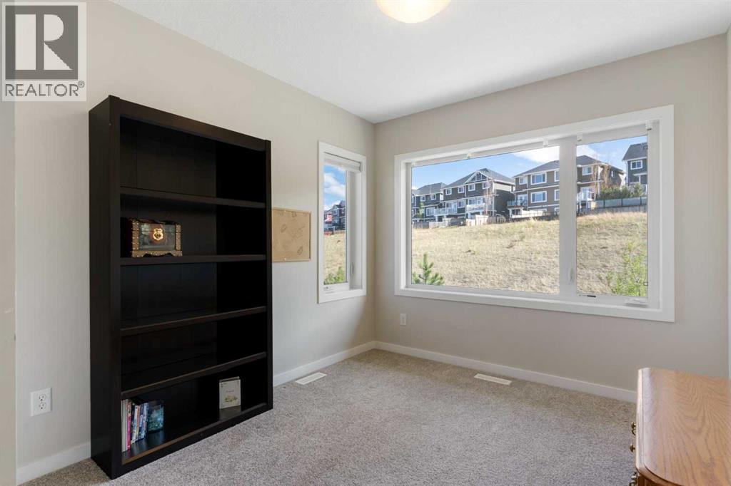 501 River Heights Drive, Cochrane