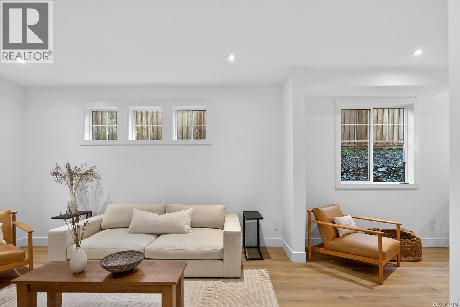 #100 3003 KEYSTONE DR - 19