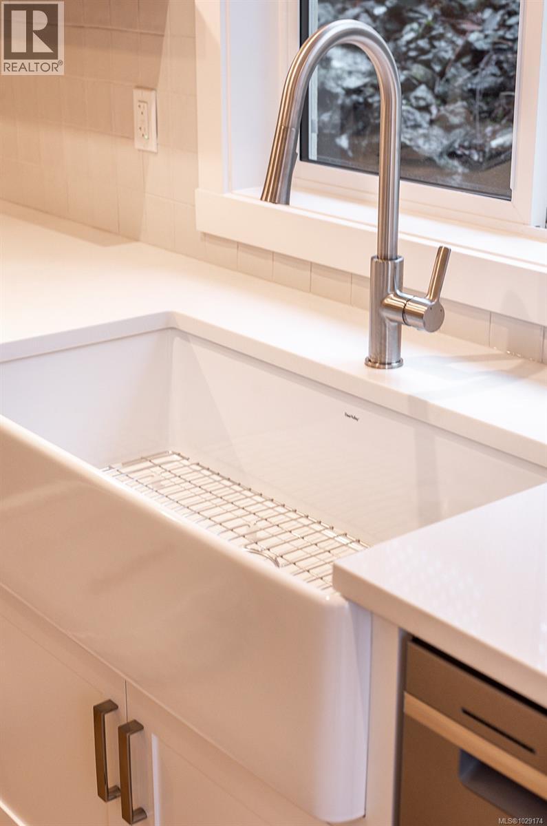 #100 3003 KEYSTONE DR - 42