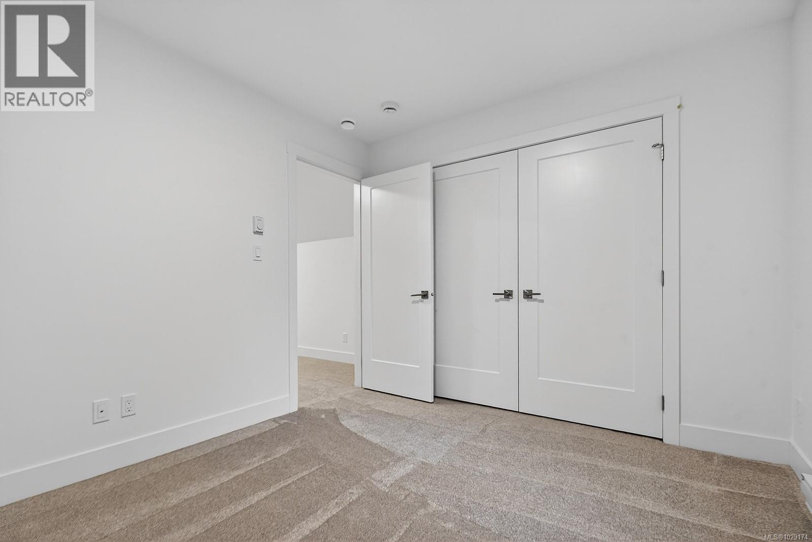 #100 3003 KEYSTONE DR - 37