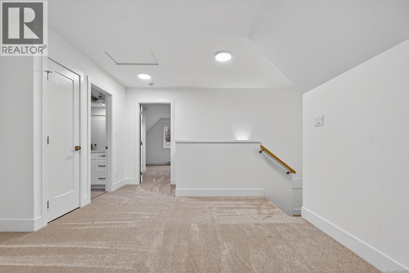 #100 3003 KEYSTONE DR - 38