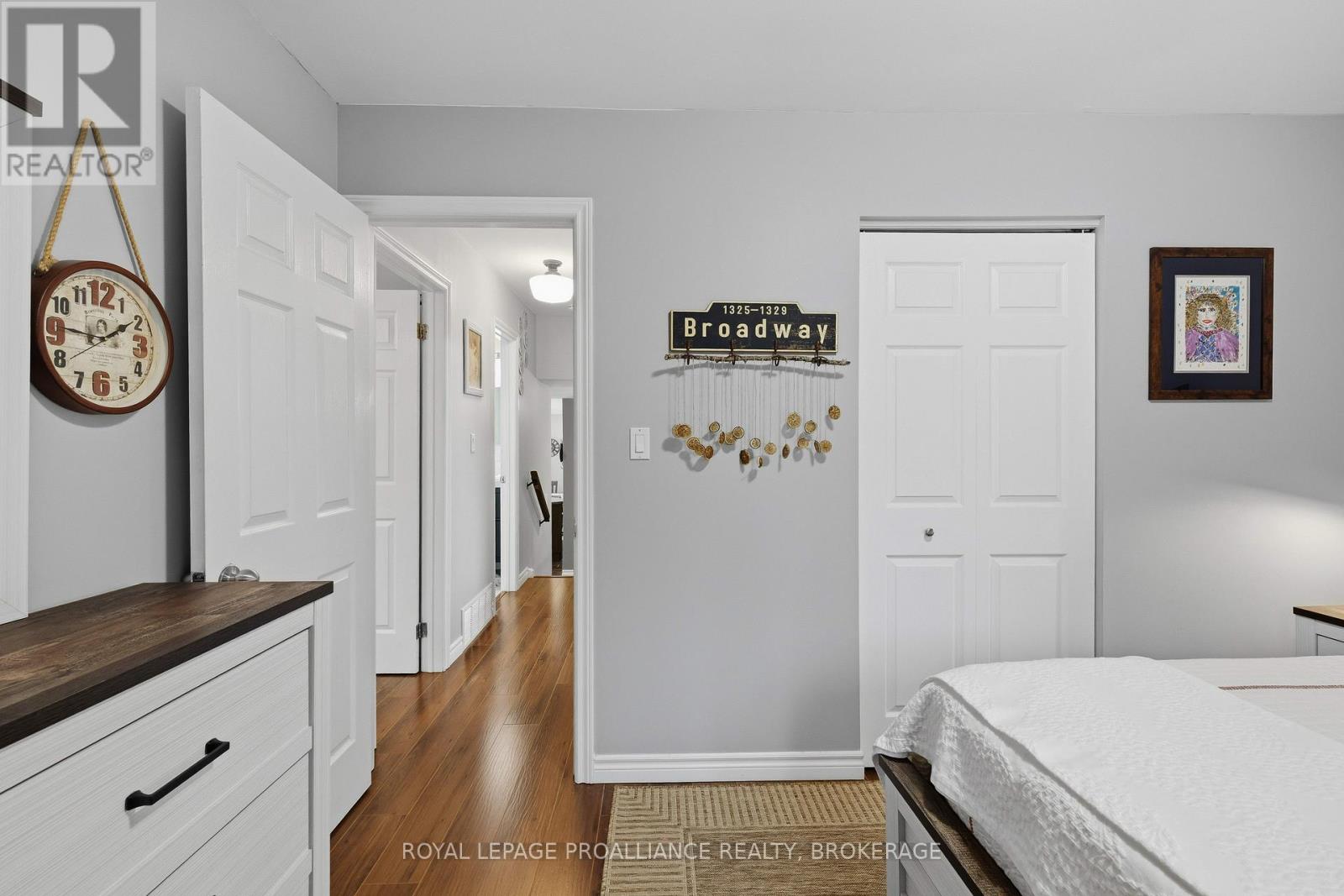 774 HIGH GATE PARK DRIVE — photo 26
