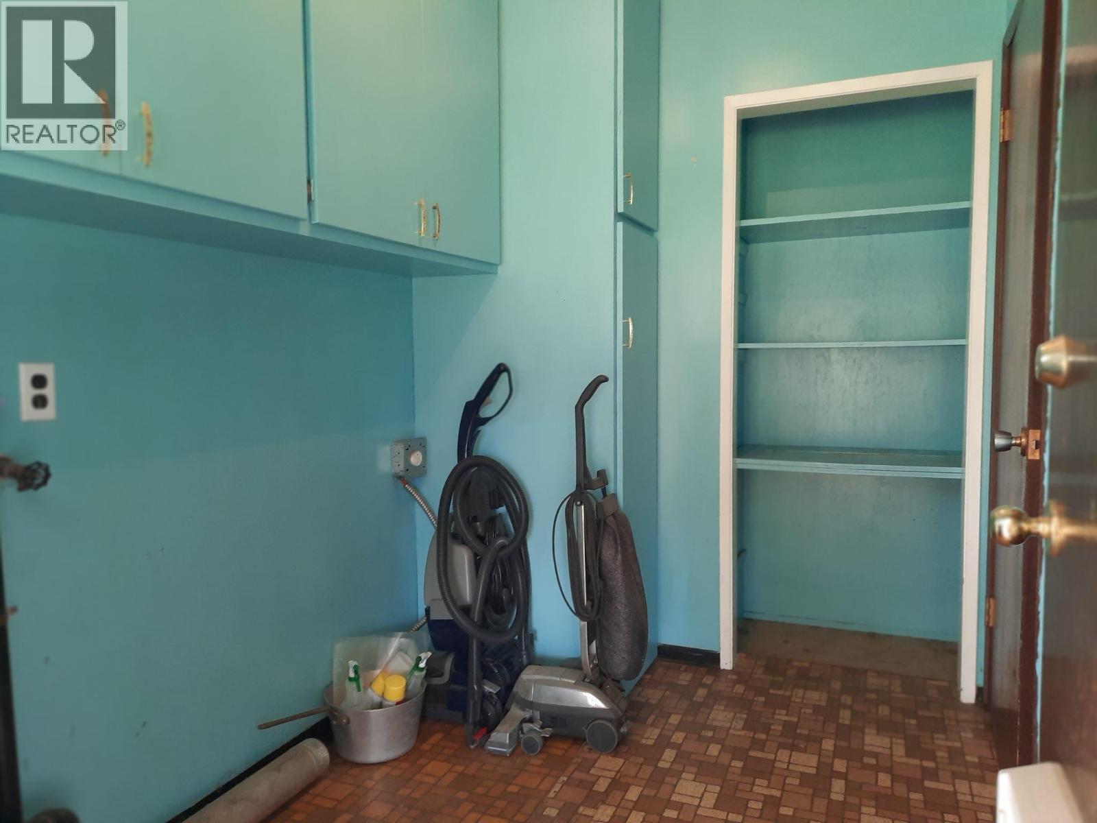 6045 Tower Road, Grand Forks