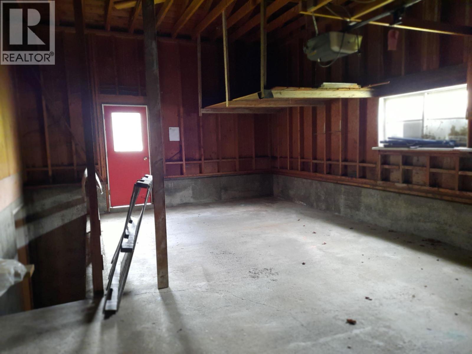 6045 Tower Road, Grand Forks