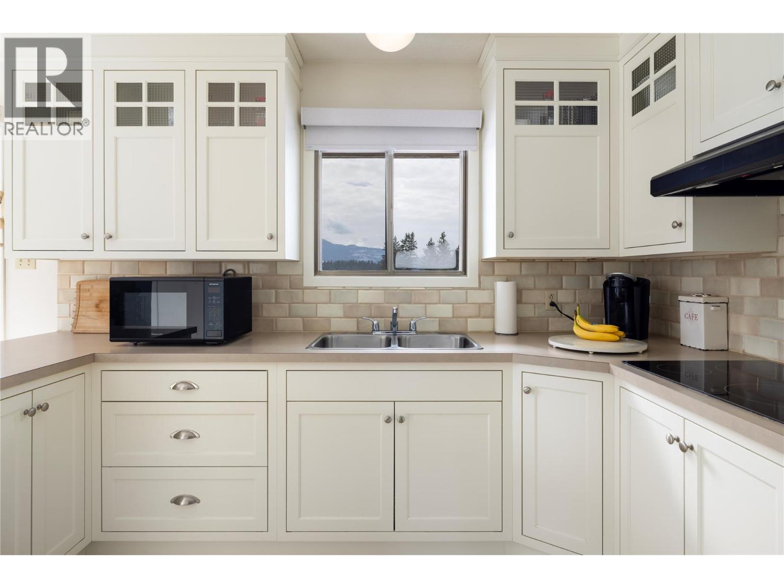 4107 Noble Road, Spallumcheen