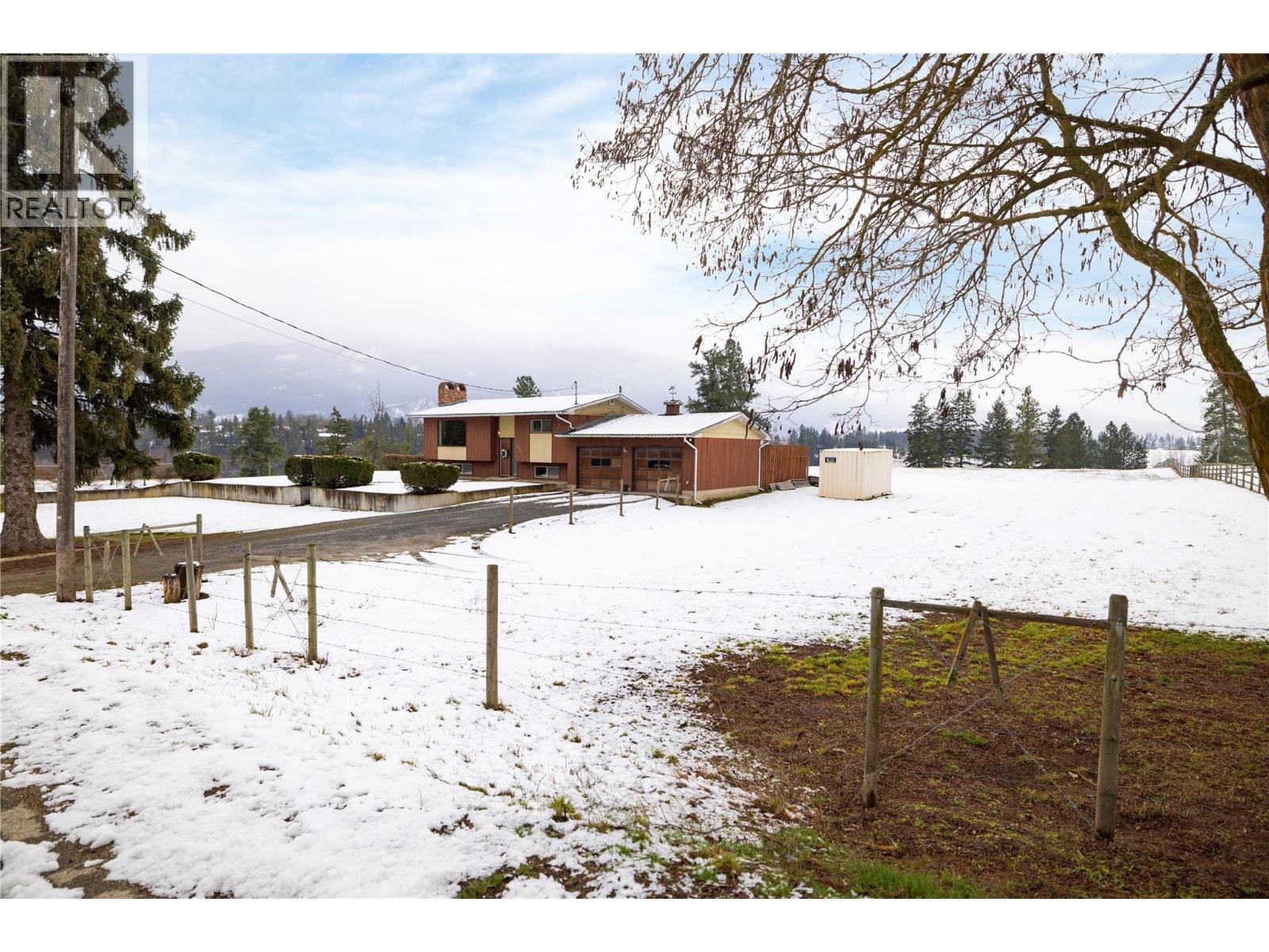 4107 Noble Road, Spallumcheen