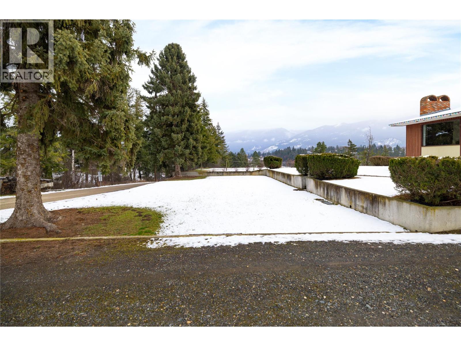 4107 Noble Road, Spallumcheen