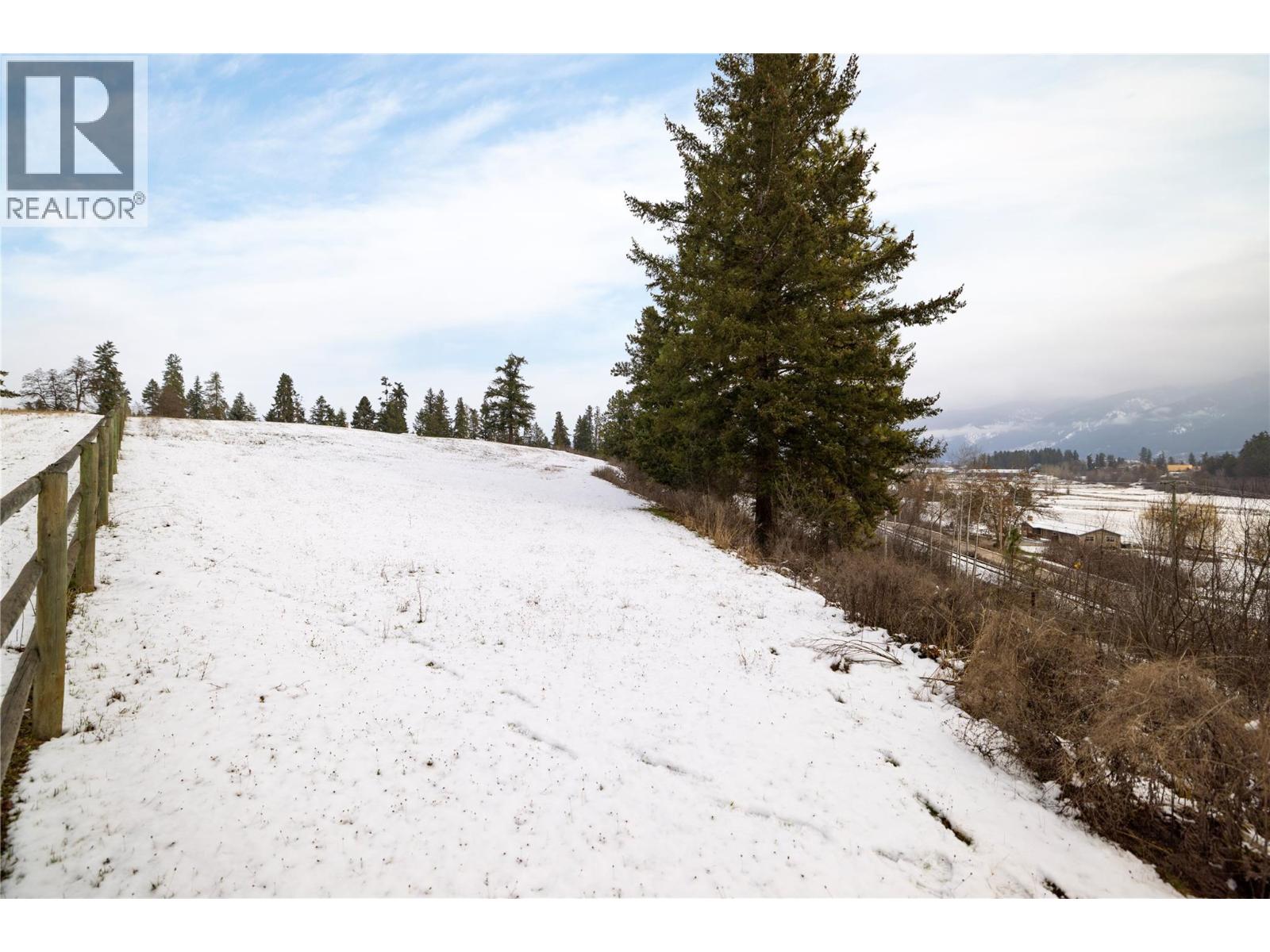 4107 Noble Road, Spallumcheen