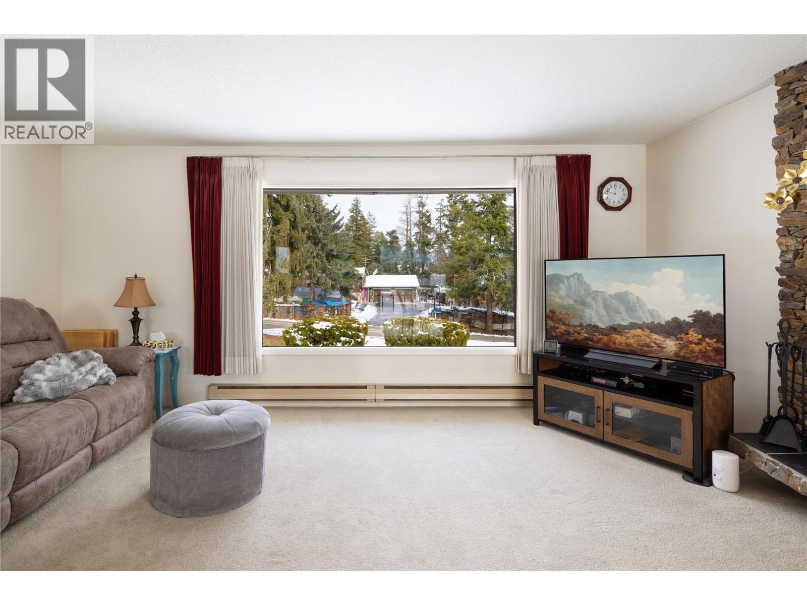 4107 Noble Road, Spallumcheen