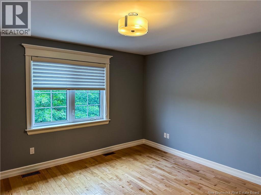 88 FOXWOOD DRIVE - 30