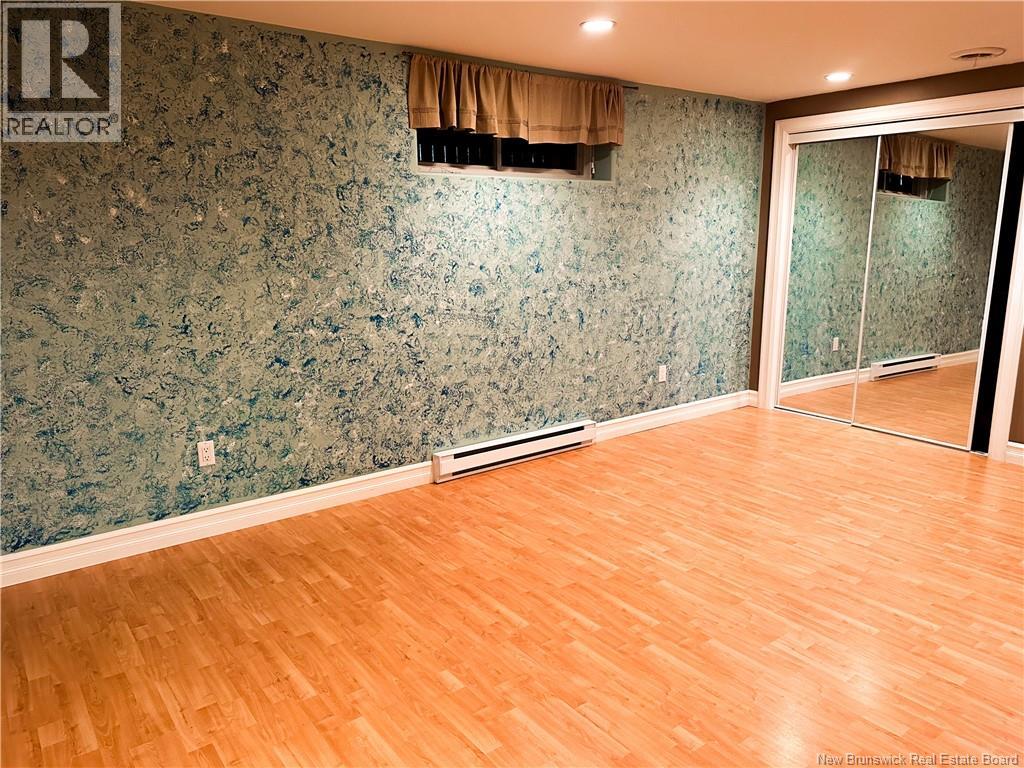 88 FOXWOOD DRIVE - 34