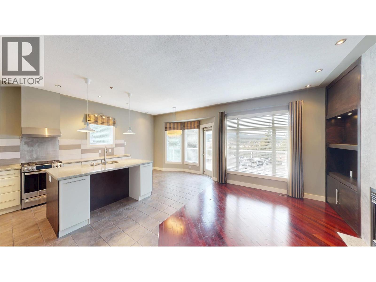 1631 Mt. Pyramid Crescent - 13