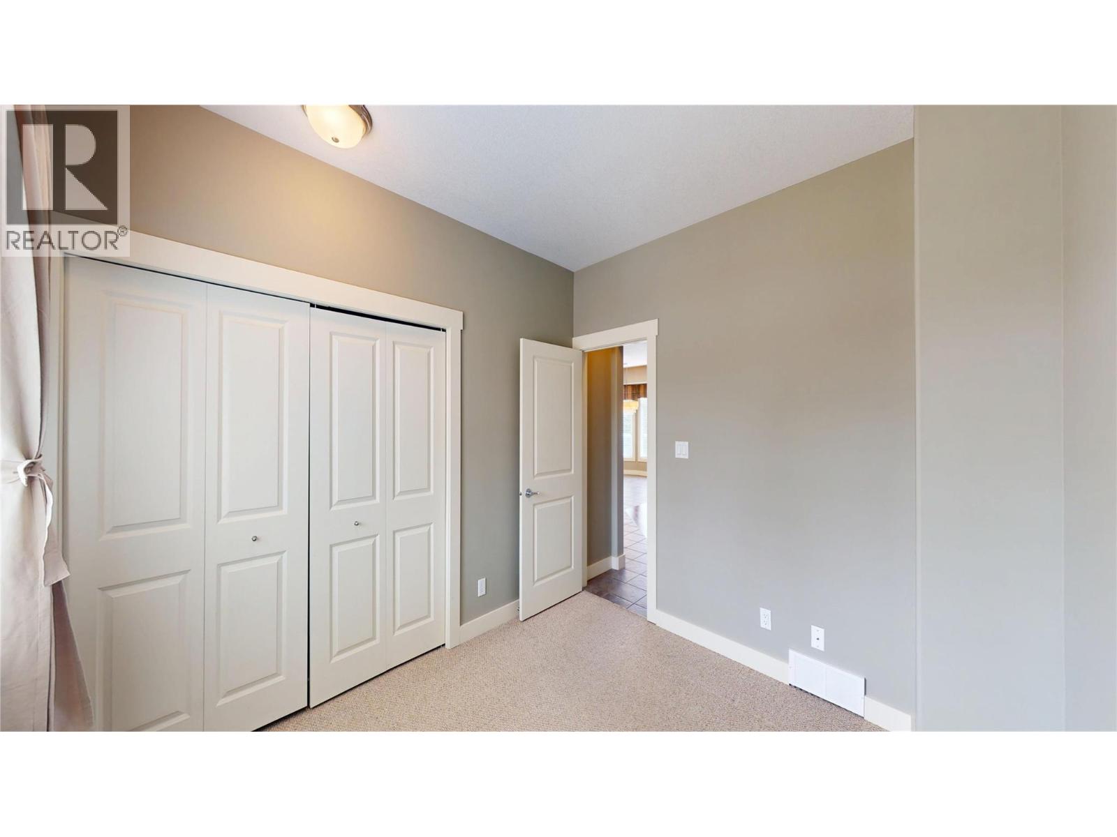 1631 Mt. Pyramid Crescent - 18
