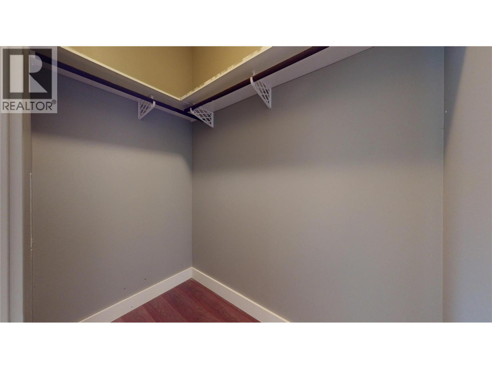 1631 Mt. Pyramid Crescent - 34