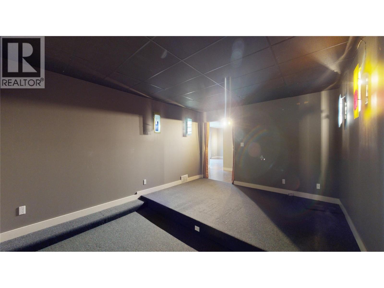 1631 Mt. Pyramid Crescent - 30