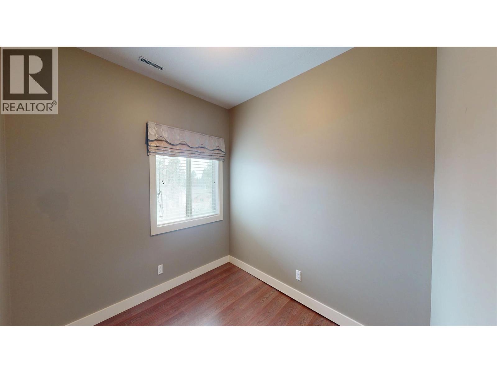 1631 MT. PYRAMID CRESCENT - 35