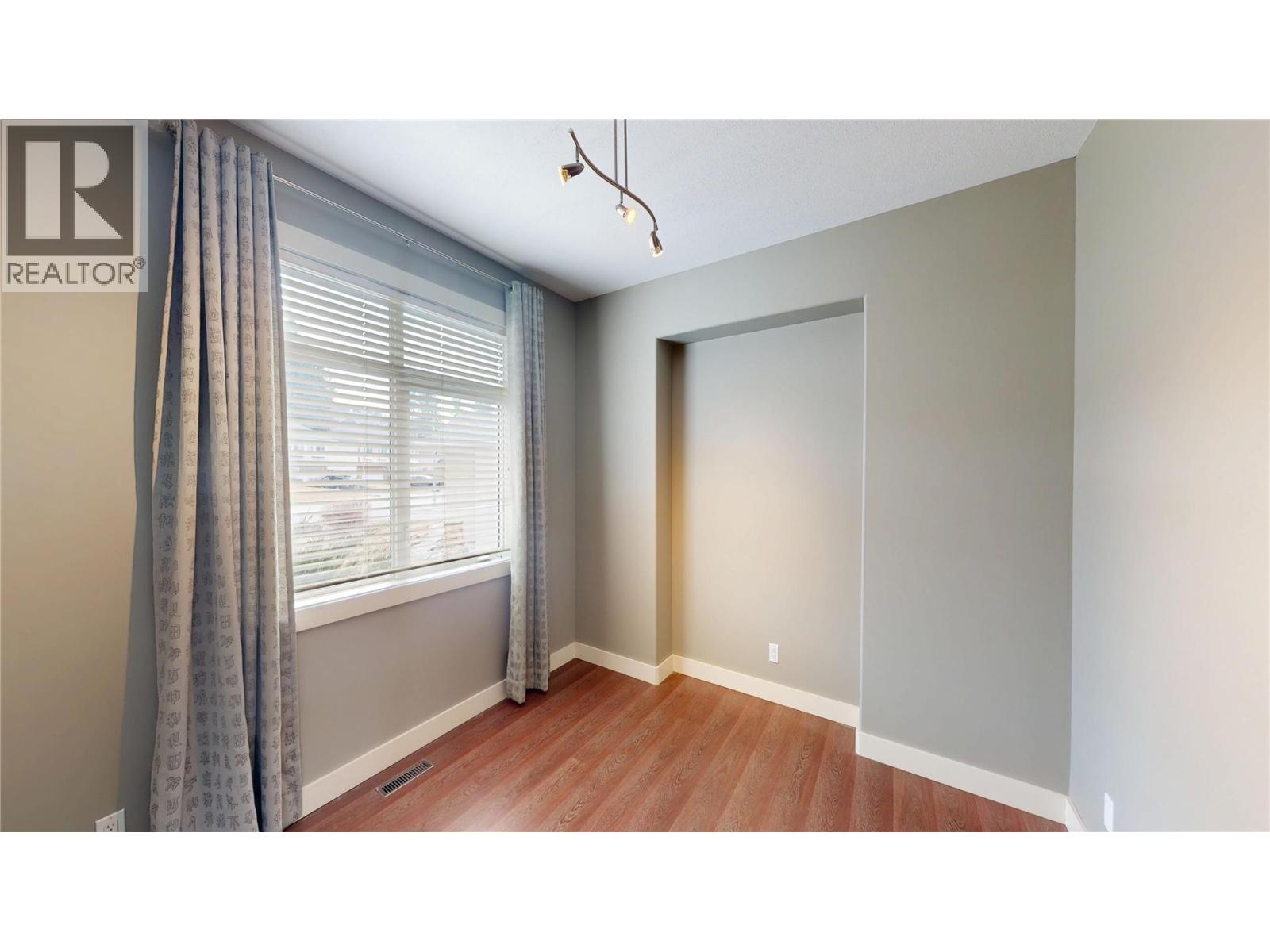 1631 Mt. Pyramid Crescent - 15