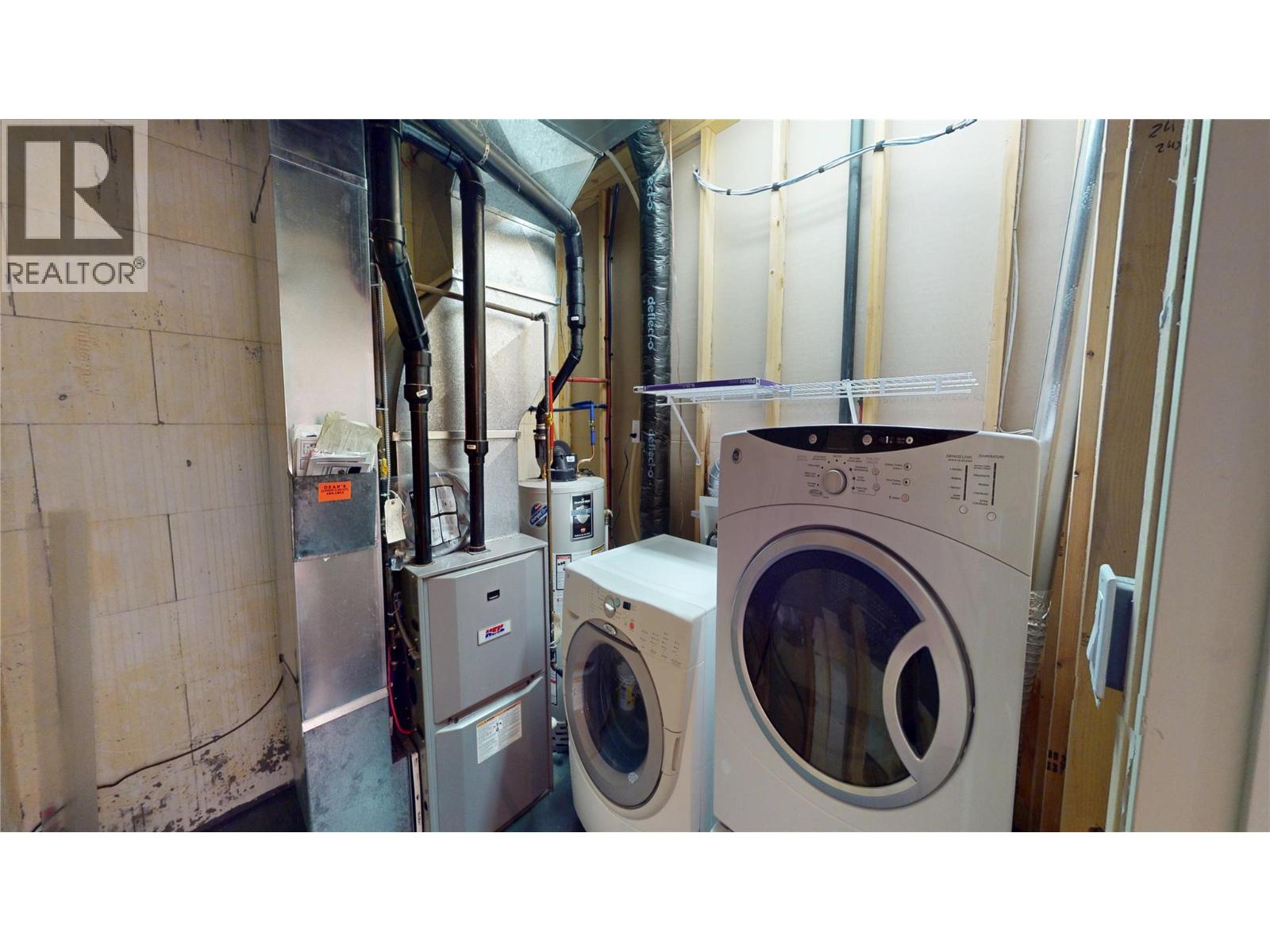 1631 MT. PYRAMID CRESCENT - 37