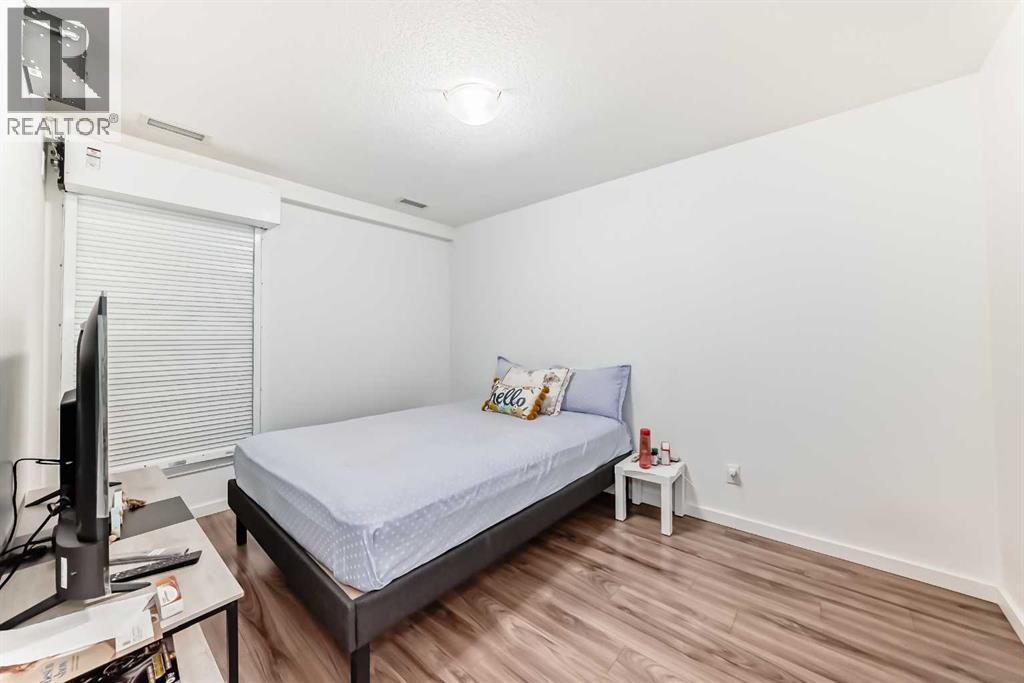 #106 1629 38 STREET SW - 18