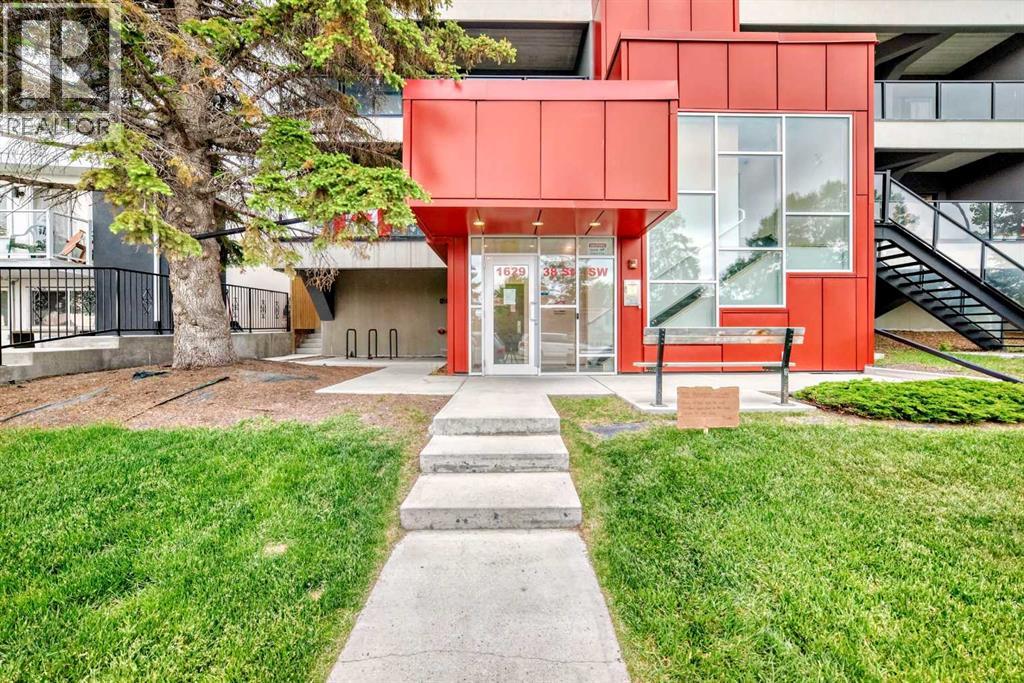 #106 1629 38 STREET SW - 2