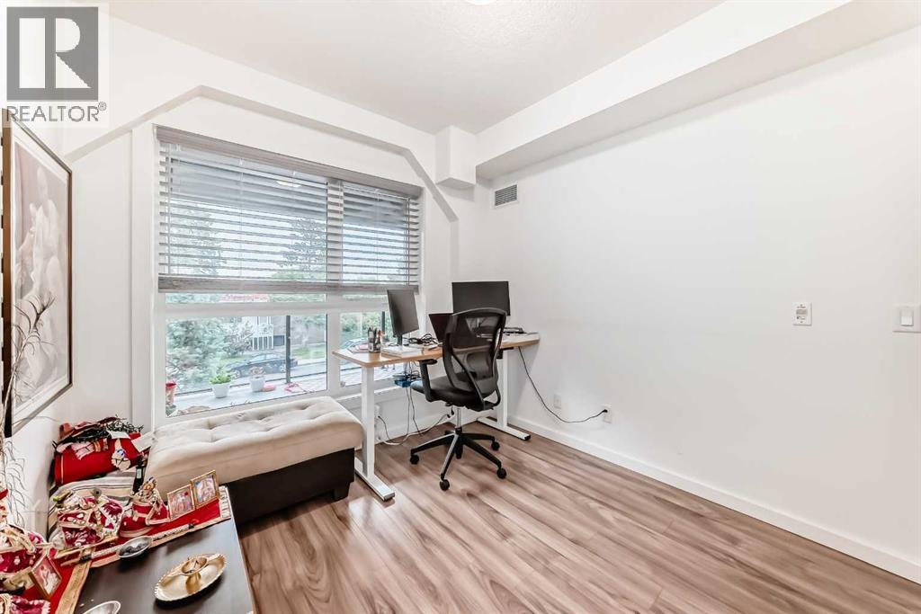#106 1629 38 STREET SW - 21
