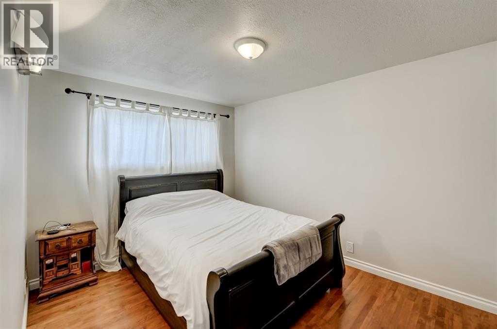 Single Family House Bungalow for Sale in   Avenue SW Windsor Park Calgary 