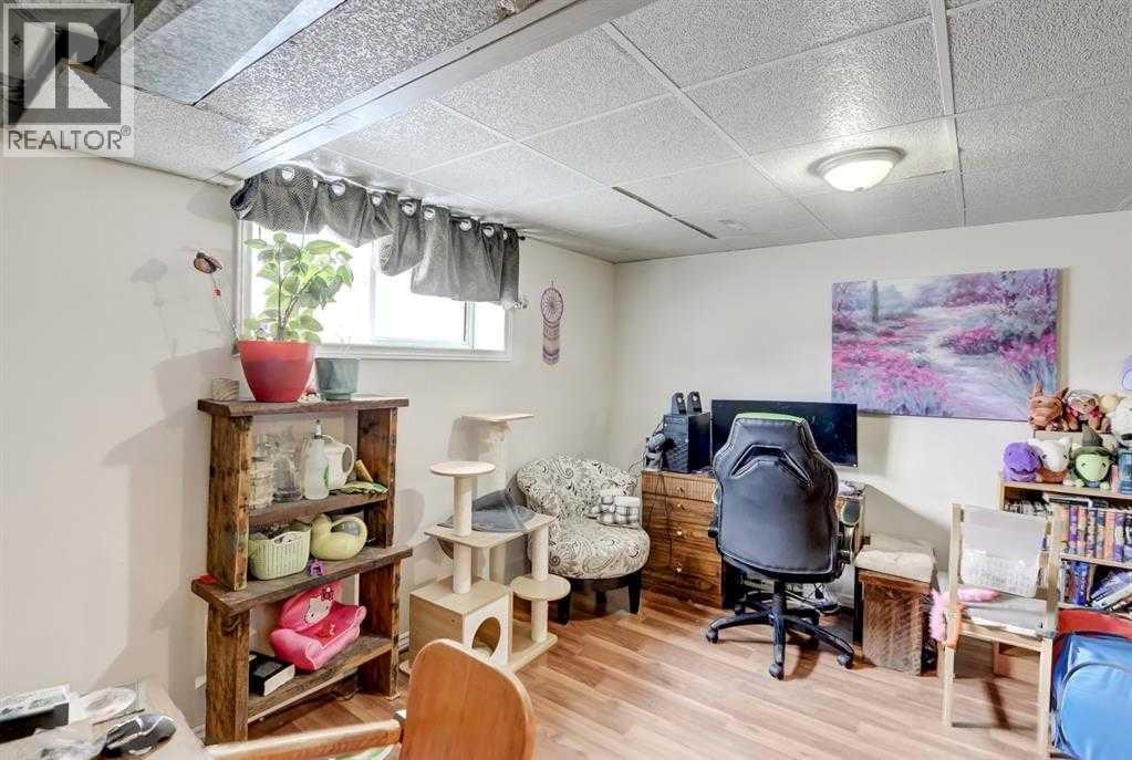 Single Family House Bungalow for Sale in   Avenue SW Windsor Park Calgary 