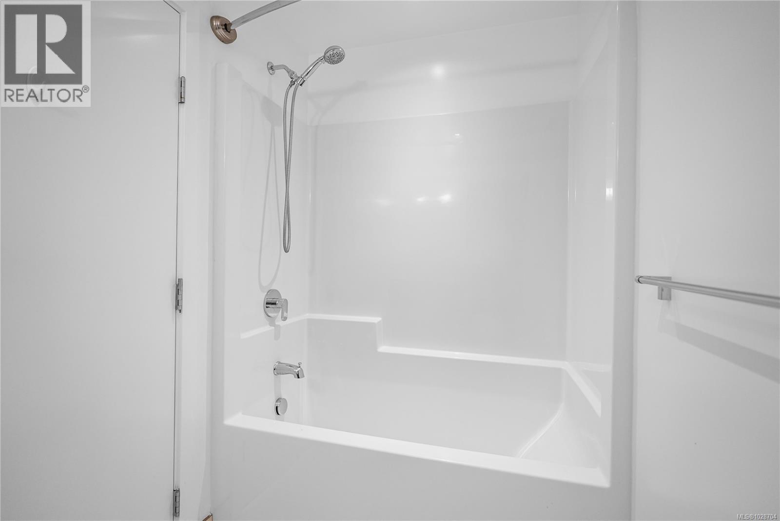 #105 300 BELMONT RD - 16