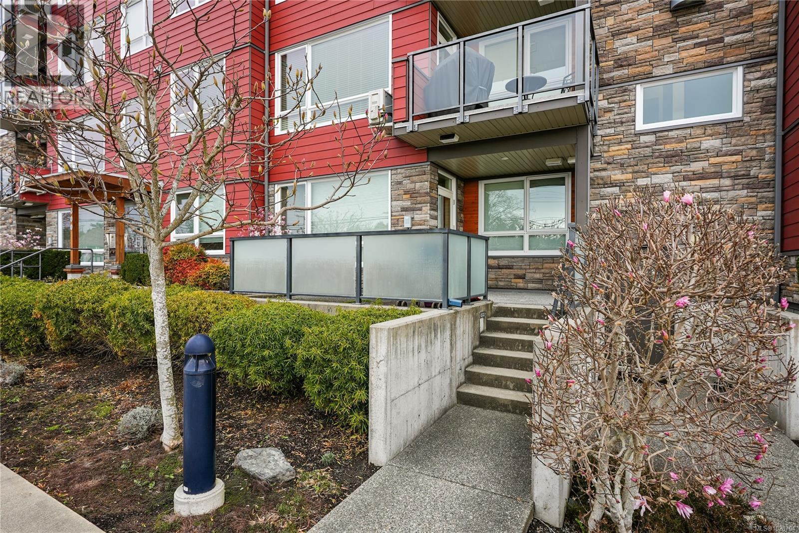 #105 300 BELMONT RD - 23