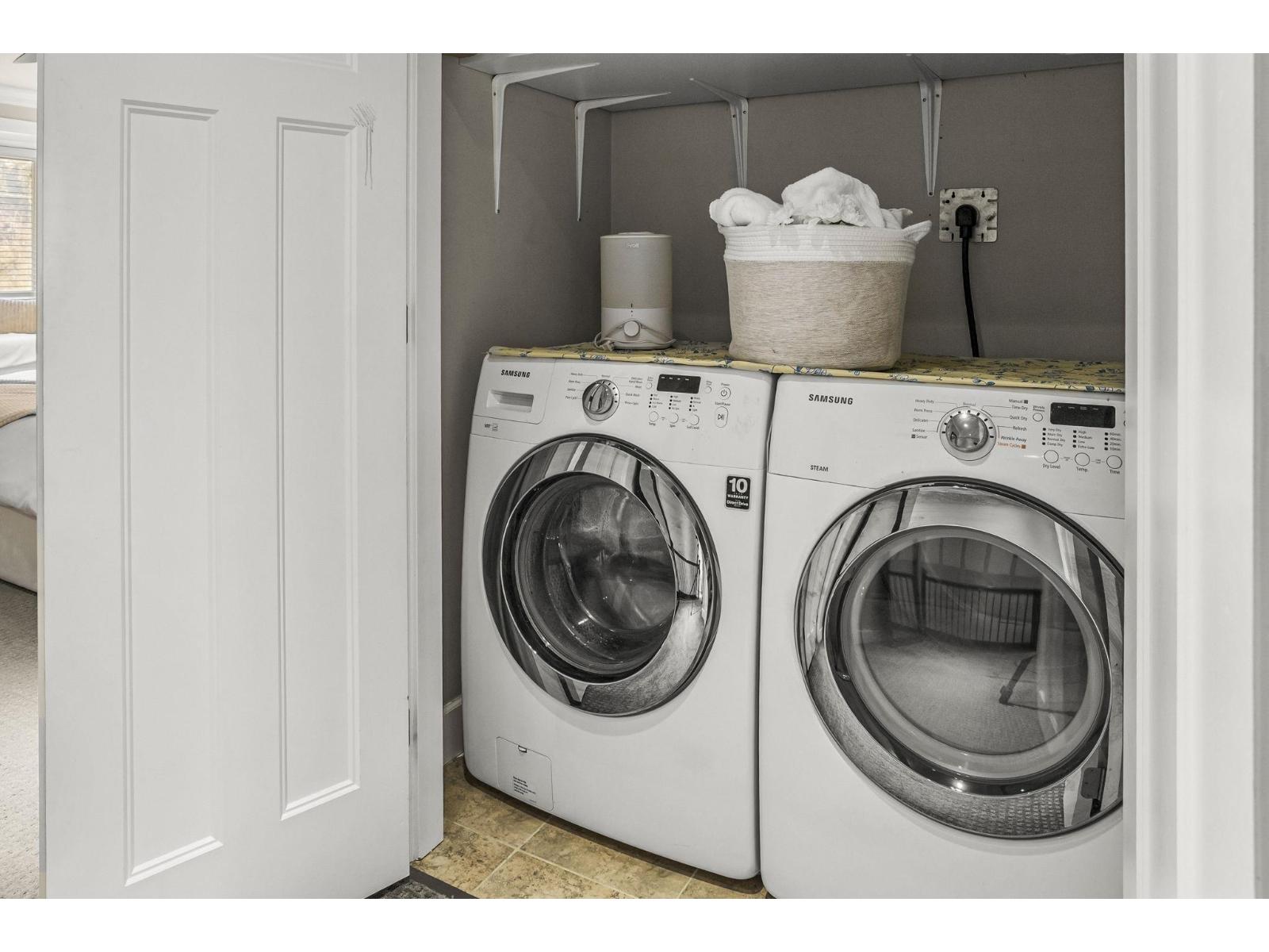 11790 80 Avenue, Delta