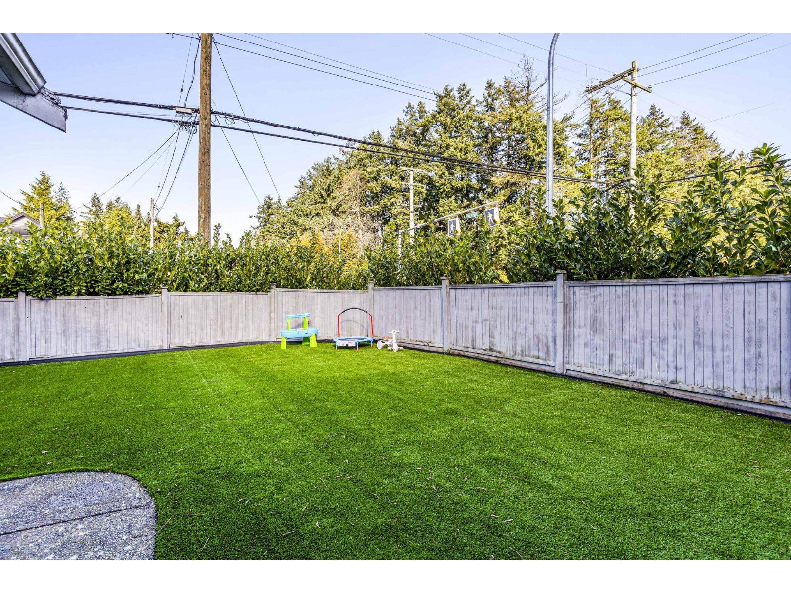 11790 80 Avenue, Delta