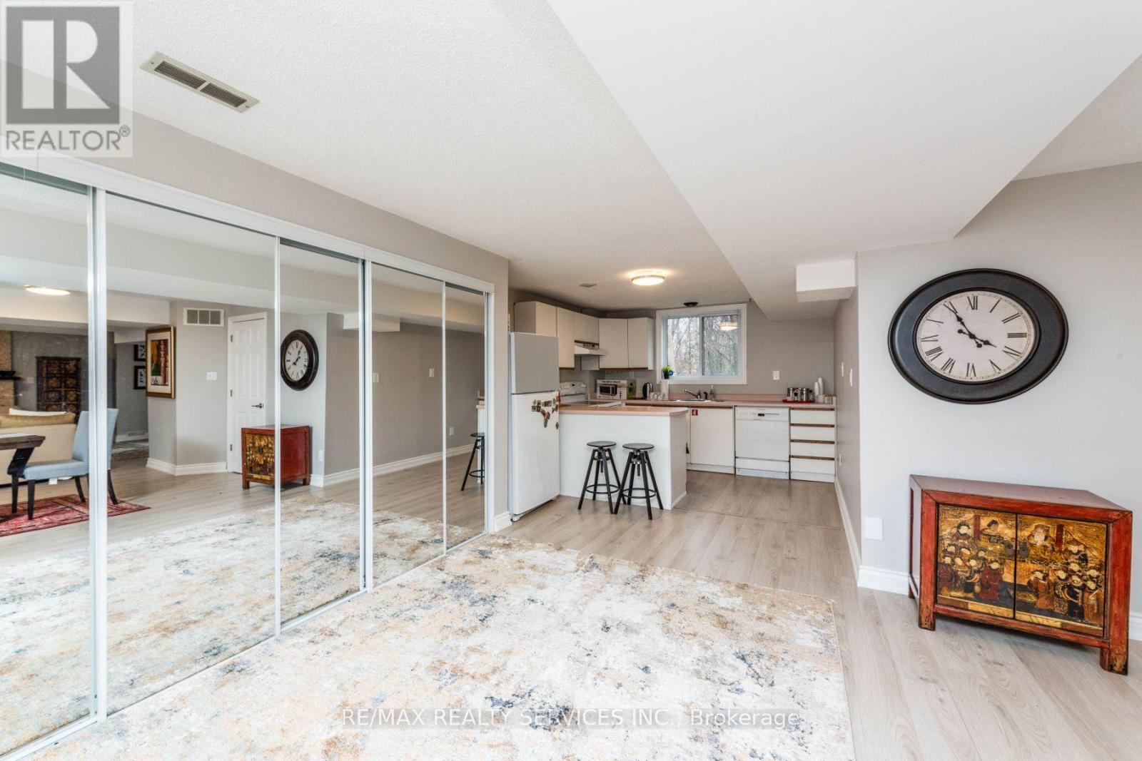 1928 ALDERMEAD ROAD - 41