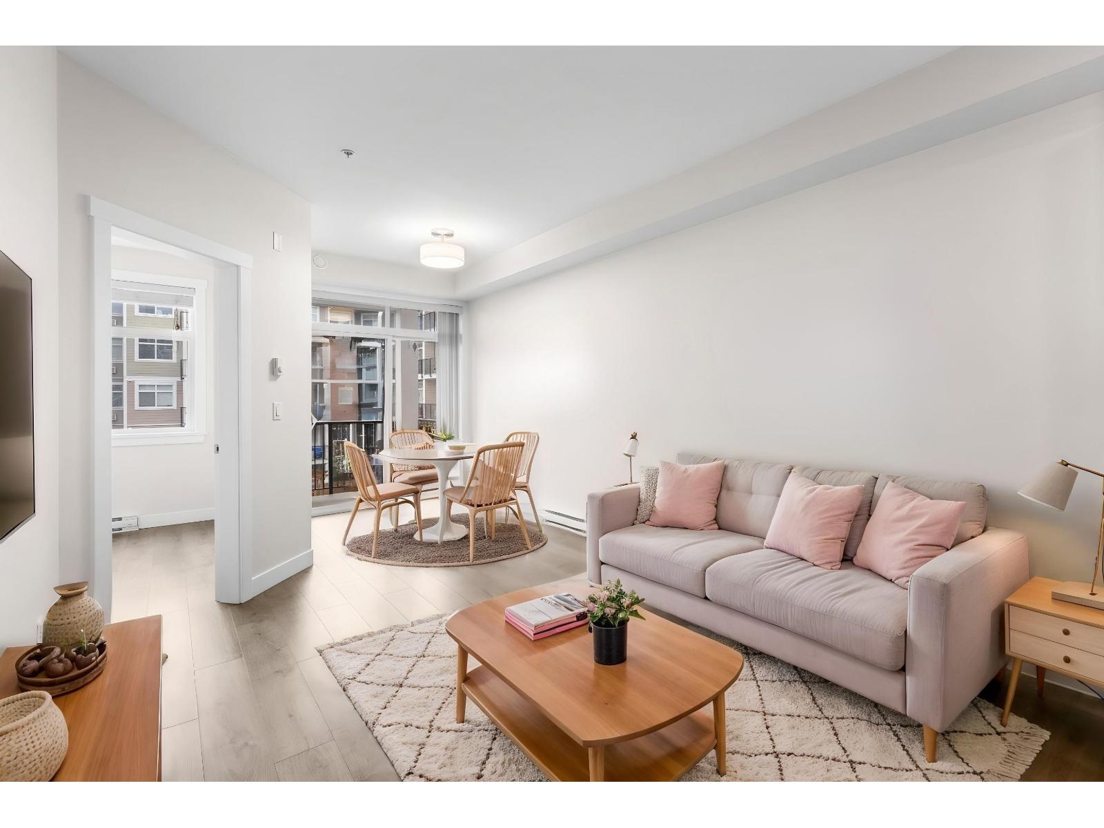 313 20696 EASTLEIGH Crescent - photo 2