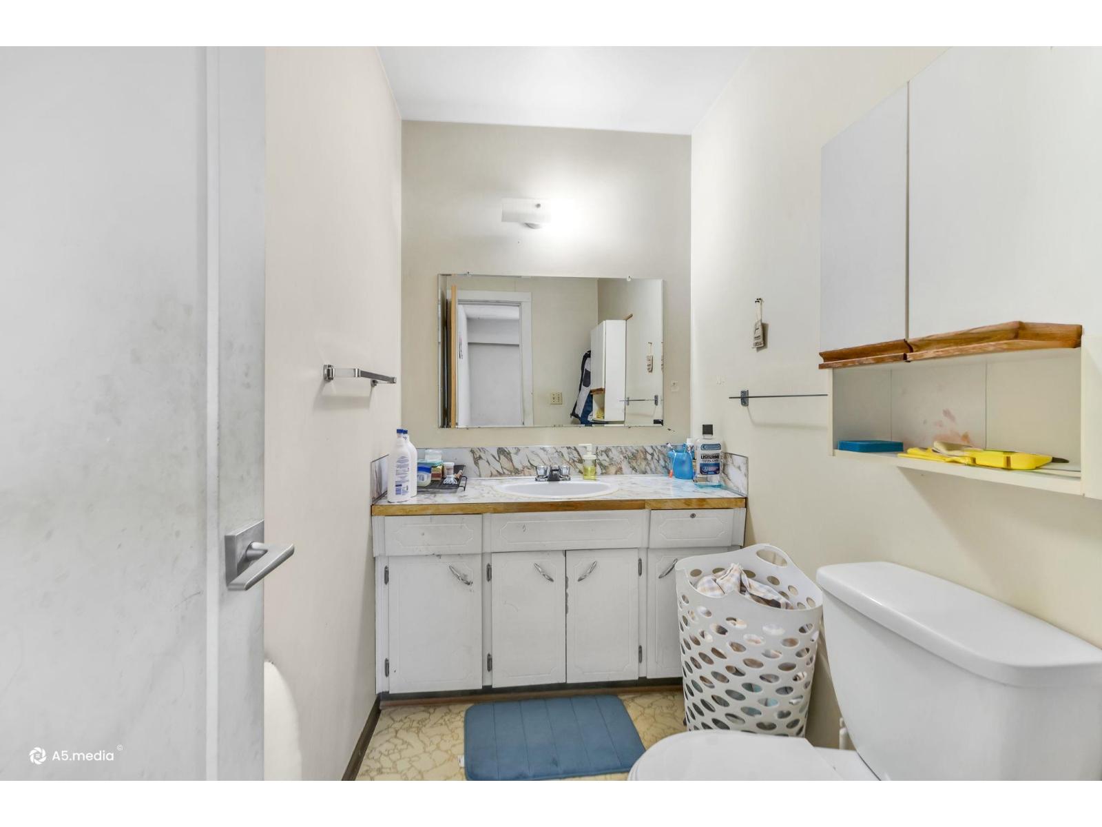 11876 92A Avenue, Delta