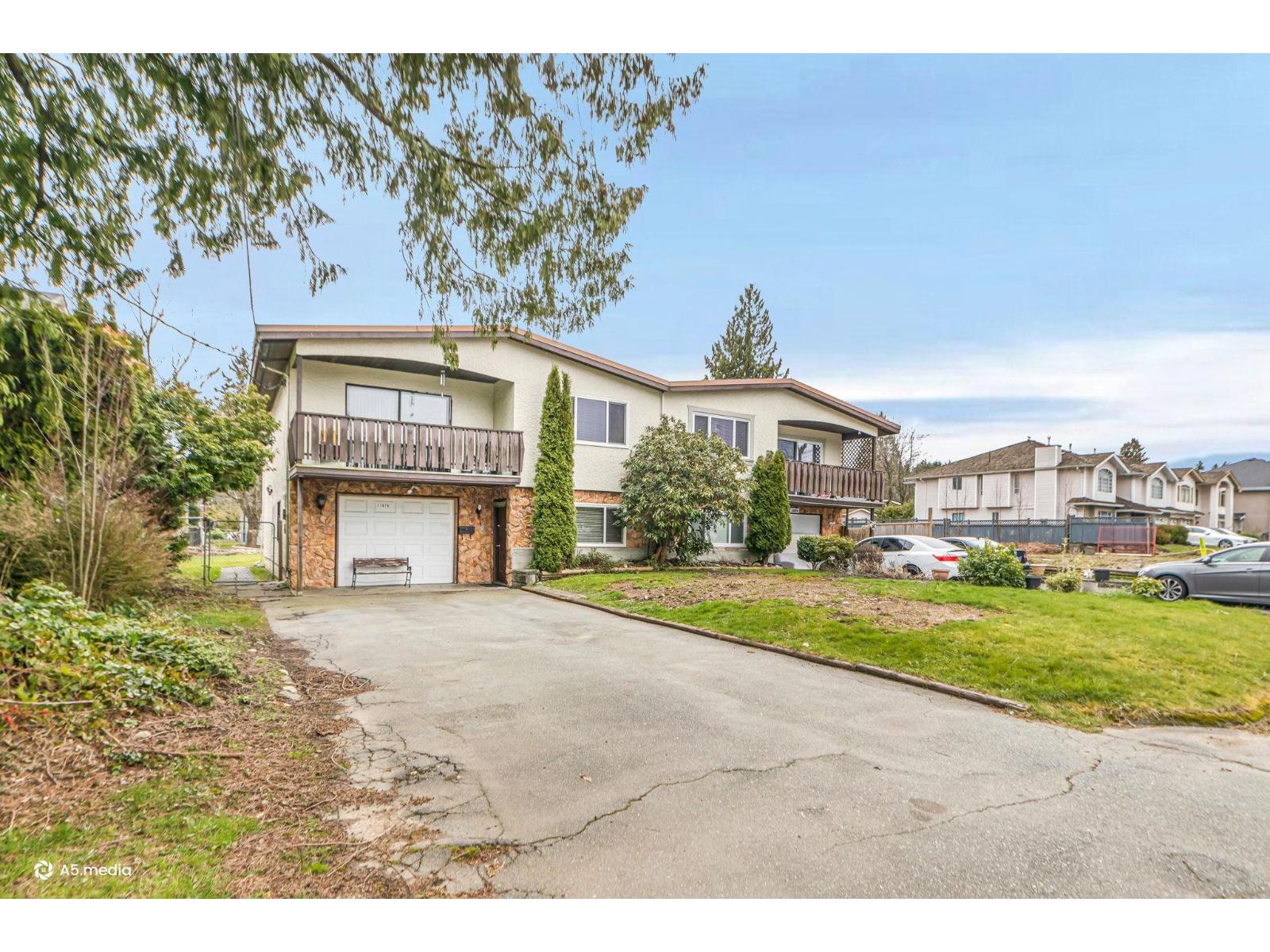 11876 92A Avenue, Delta