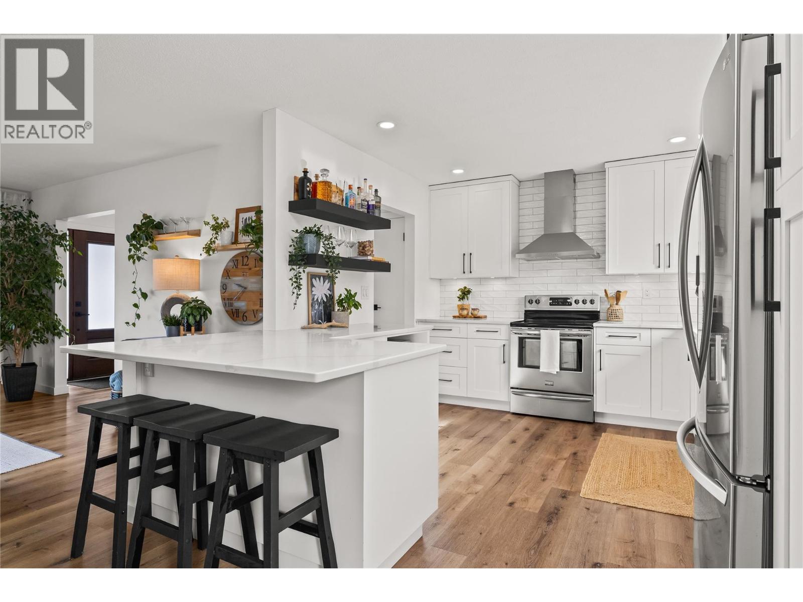 2355 Crestview Road, West Kelowna