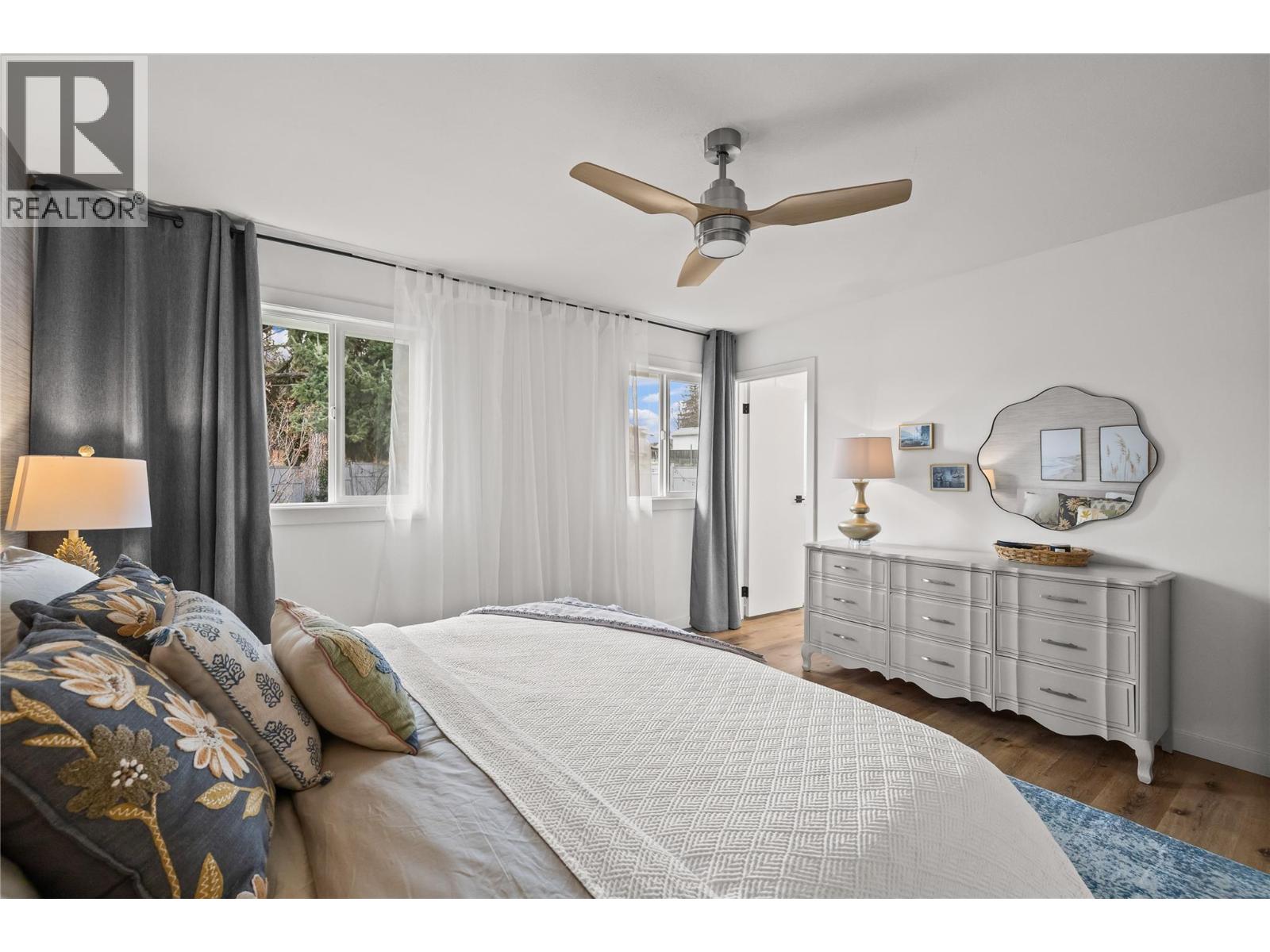 2355 Crestview Road, West Kelowna