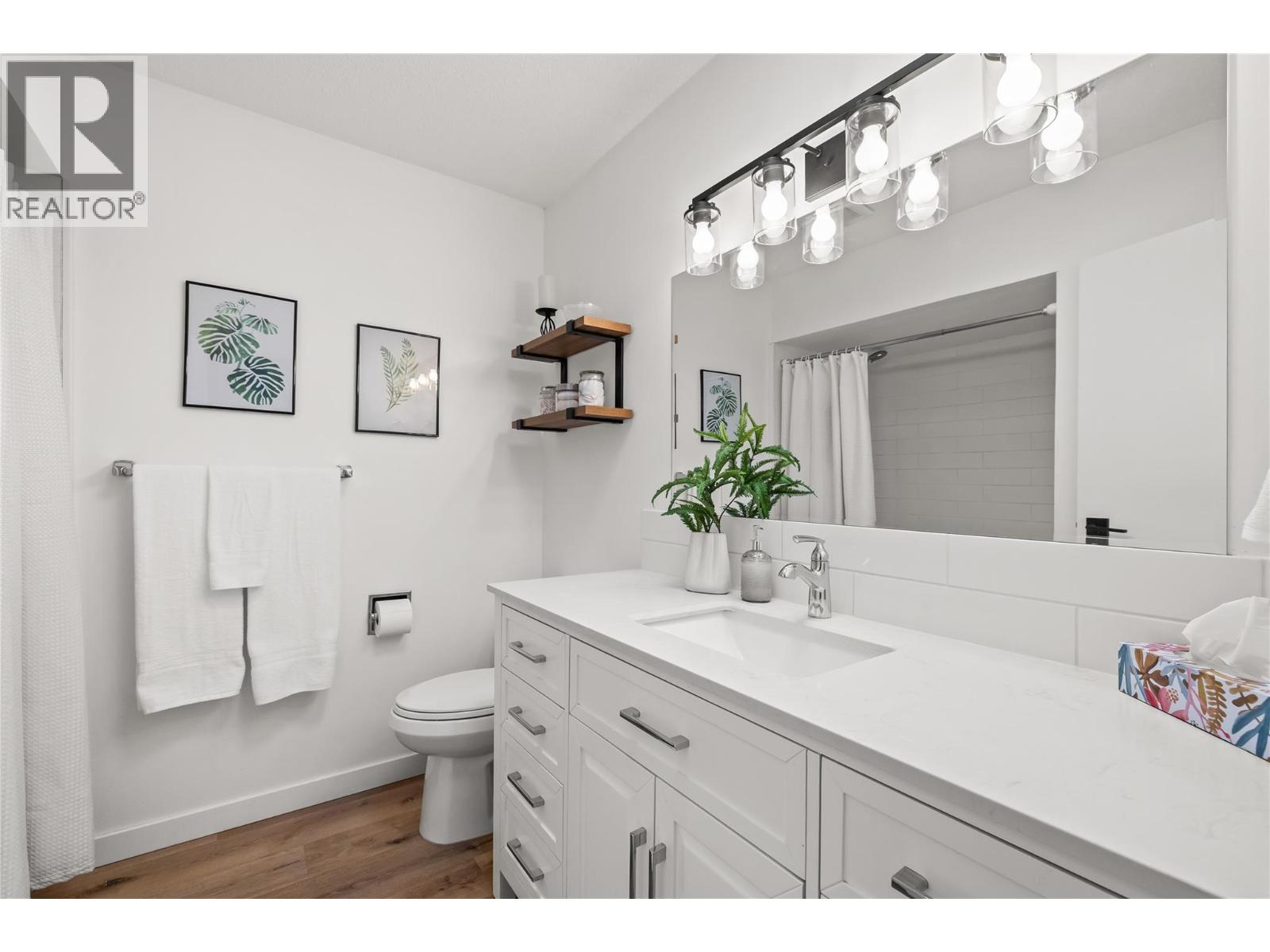 2355 Crestview Road, West Kelowna